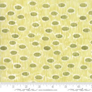 A Poppy Mae Leaf Green Oval Dots Moda quilt